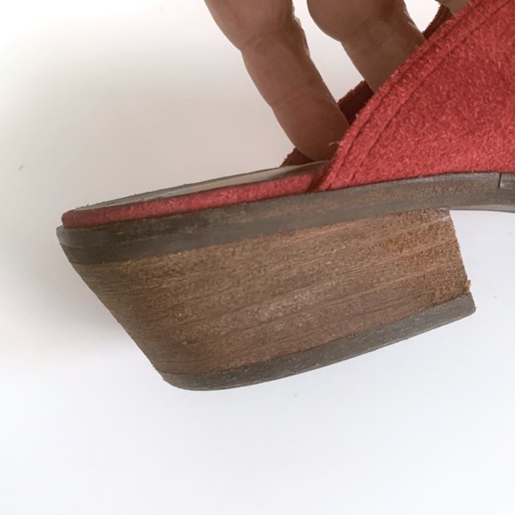 Dolce Vita Saige Red Suede Mules Block Heel Sz 7.5 Pointed Closed Toe - Picture 7 of 9